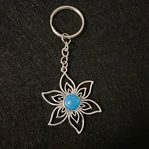 ⭐️24031 Light blue star pendant key chain⭐️ - Picture 1 of 5